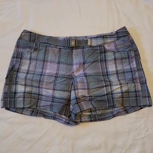 Women's Columbia Omni-Wick - Size 10 shorts